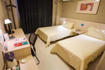 هتل Jinjiang Inn Jinzhou Luoyang Road