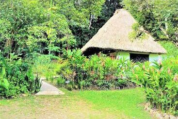 ホテル Maya Mountain Lodge