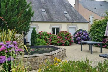 游客公寓 Grande Maison Dans Le Bourg De Nevez + Jardin