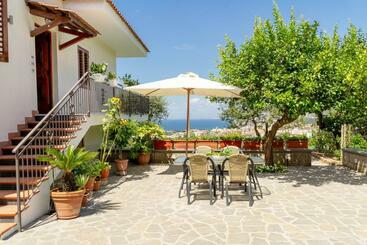 דירות לתיירים La Pigna Sorrento