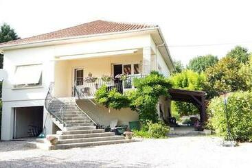 شقق خاصة سياحية Superb Contemporary 2 Bed Villa +private Pool