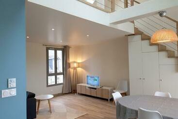 ツーリストアパートメント Cote Ciel   Cancale   Gite Standing   Proche Centre Et Port