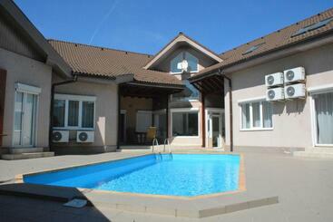 شقق خاصة سياحية Ispera At Pipera