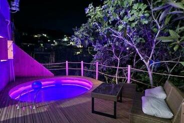 شقق خاصة سياحية Aprosmeno Jacuzzi House 3 With Private Pool
