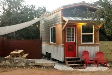 شقق خاصة سياحية Fox Tiny Home   The Cabins At Rim Rock