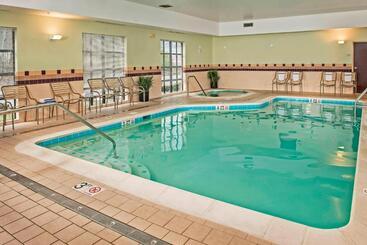 Отель Springhill Suites Prince Frederick