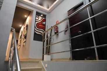 هاستل Hostal Plaza Ruiz