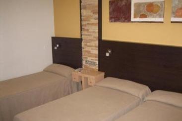 هاستل Hostal Plaza Ruiz