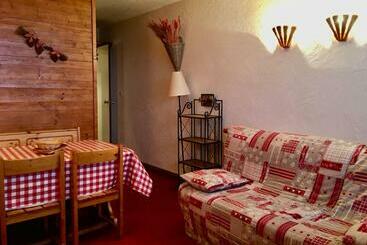 דירות לתיירים Studio Rénové · Pied Des Pistes · Balcon Avec Vue   Fr 1 181 2579