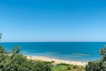 ツーリストアパートメント Abruzzodamare Amazing Apartments With Romantic Sea View