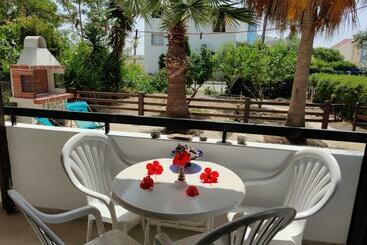 דירות לתיירים Palm Garden Paradise