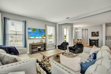 شقق خاصة سياحية Sunny Amp Bright Modern Retreat