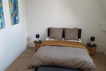 דירות לתיירים L Aurore Dorée, Duplex Rénové   Parking Privé   Wifi Gratuit