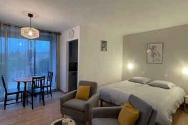דירות לתיירים Le Belleviste   Studio Tout équipé, Wifi, Parking