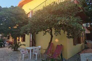 游客公寓 Casa Vacanze A 50 Metri Dalla Spiaggia