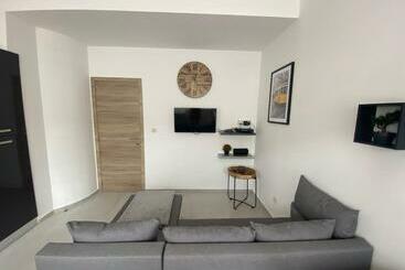 ツーリストアパートメント 010 Superbe Appartement Rez De Chaussée Bien Décoré