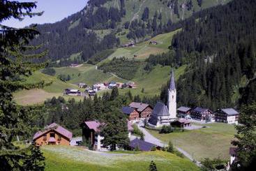 پانسیون Gasthof Tannberg