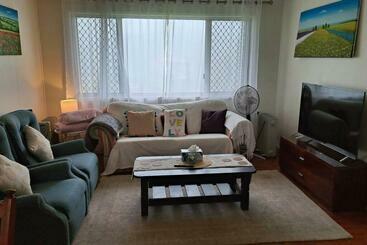 관광객 아파트 Entire 3 Bdrm Cottage Just Off Gallery Walk Mt Tambo