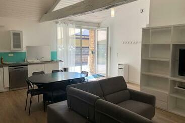 ツーリストアパートメント Maison 80m2 Entièrement Rénovée à 1,5km De La Plage Des Conches