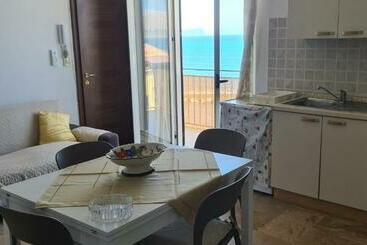 آپارتمان‌های توریست‌ها Vista Mare Marina Trappeto