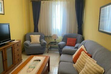 ツーリストアパートメント Apartamento Economico A 100m De La Playa Estancia Minima 5 Noches