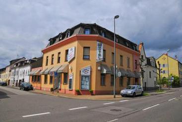 هتل Ristorante Kurtz