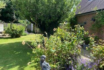 شقق خاصة سياحية Detached Annex In Centre Of Woodstock, Cotswolds