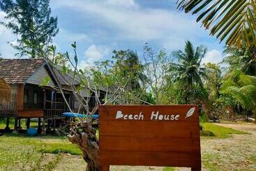 پانسیون Beach House