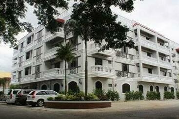 شقة فندقية Vivere Condominium