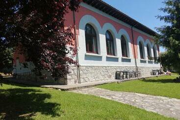 شقق خاصة سياحية Apartamentos Rurales Escuelas De Collía