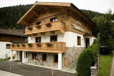 ツーリストアパートメント Chalet Eben