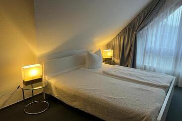 住宿加早餐  Pension Am Markt