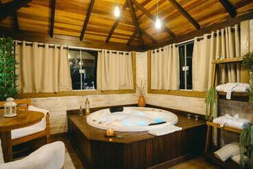 پانسیون Chalés Requinte Da Mantiqueira