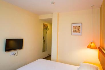 هتل Home Inn Tianjin Dongli Yuejin Road