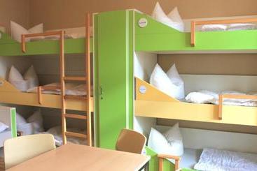 هتل Younior  Stralsund