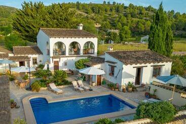 تختخواب و صبحانه Casa Llibertat Boutique Stay With Spa