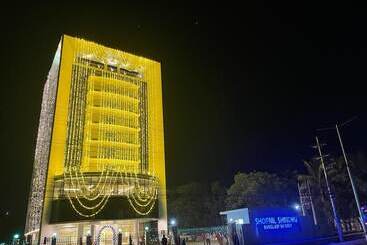 هتل Shopnil Shindhu