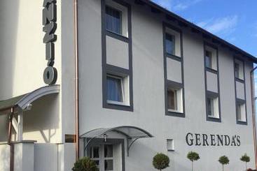 ホテル Gerendas Panzió