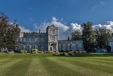 هتل Luttrellstown Castle Resort