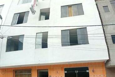 پانسیون Hostal El Mirador
