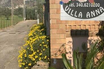 بنسيون Villa Anna