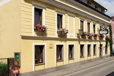 بنسيون Gasthof Manner