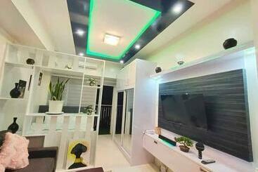 Апарт-отель Tagaytay Lounge By: Amber S Abode