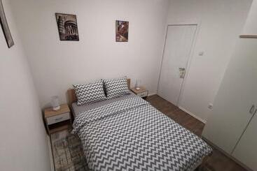 آپارتمانهای توریستها White House Ns