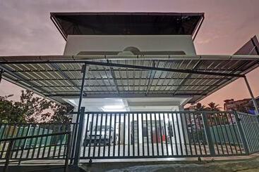 בית מלון כפרי Treebo Nirupama ,750m From Aluva Railway Station