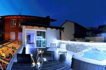 호텔 Albergo Alla Torre