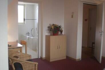 فندق Logis Des Cretes De Pignols