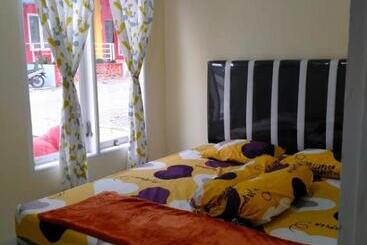 آپارتمانهای توریستها Villa Highland No 7 M Berastagi View