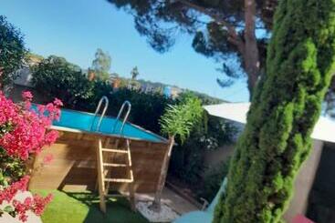 آپارتمانهای توریستها Appartement Les 3 Horloges