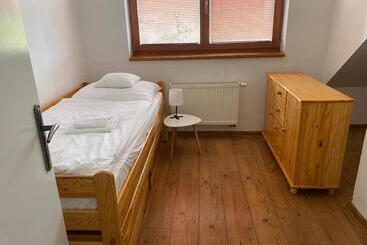 شقق خاصة سياحية Sunny Attic Apartment